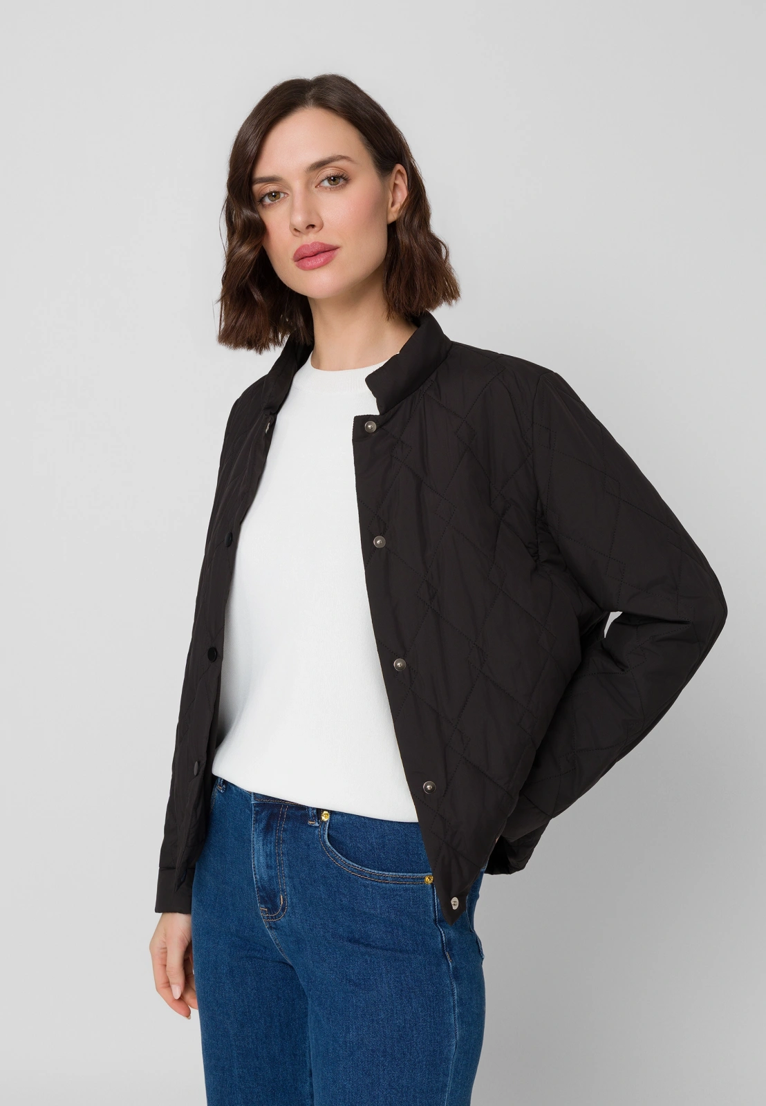 Czarna pikowana kurtka
