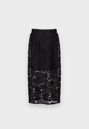 Długa spódnica z koronki