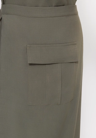 Sukienka w oliwkowym kolorze z wiskoza i lnem