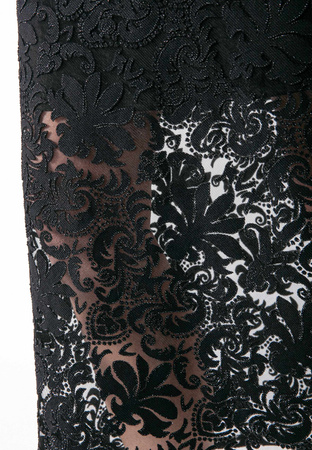 Długa spódnica z koronki