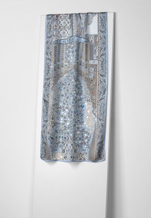 Jedwabny szal w oryginalny print