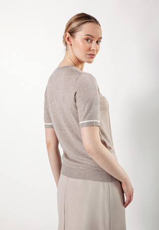 Beżowa dzianinowa bluzka z haftem