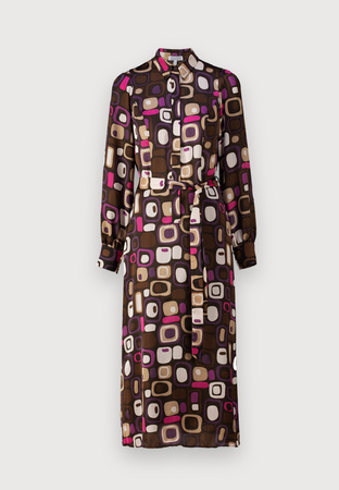 Długa sukienka w stylu koszulowym