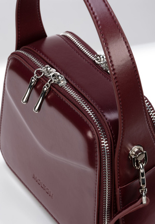 Mała bordowa torebka do ręki i na ramię