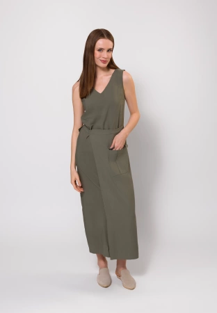 Sukienka w oliwkowym kolorze z wiskoza i lnem