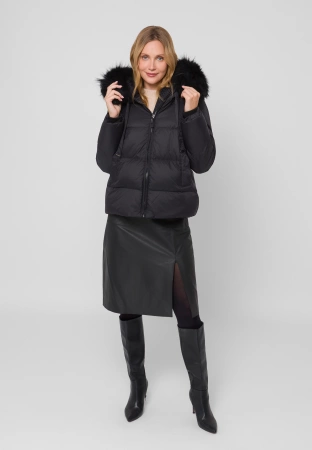 Czarna skórzana spódnica