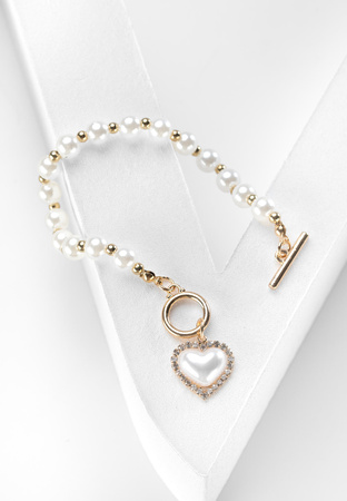 Bransoletka z zawieszką z serduszkiem