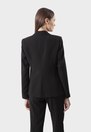 Czarny taliowany żakiet z patkami