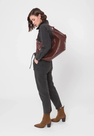 Jeansowy kombinezon wiązany w pasie