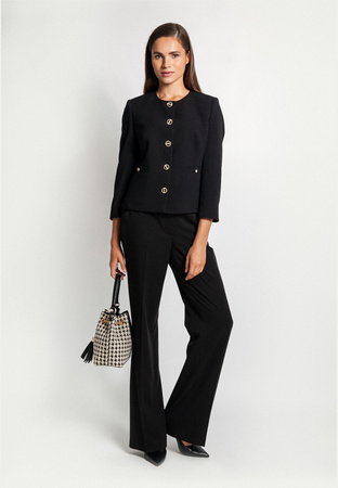 Długie czarne spodnie z szeroką nogawką