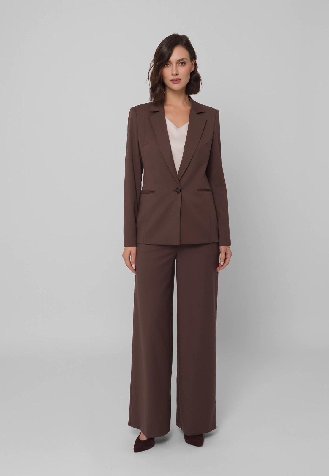 Szerokie garniturowe spodnie w kolorze brązowym