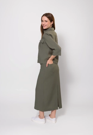 Długa spódnica w oliwkowym kolorze z wiskozą i lnem