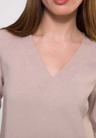 Beżowa bluzka w serek z wiskozą i lnem