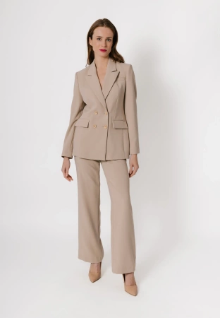 Długi dwurzędowy żakiet w beżowym kolorze