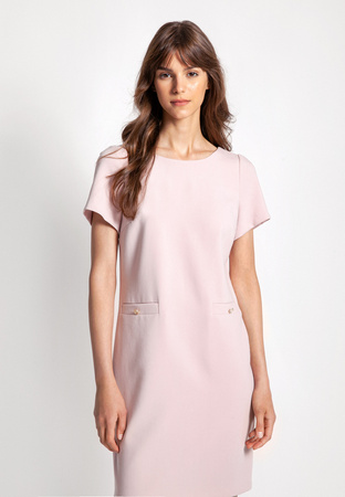 Różowa prosta sukienka z biżuteryjnymi guzikami