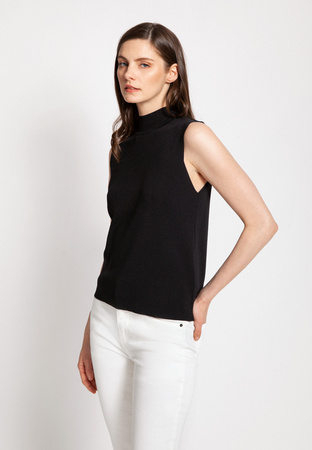 Czarny półgolf z dzianiny