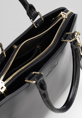 Gładka skórzana torebka w kolorze czarnym