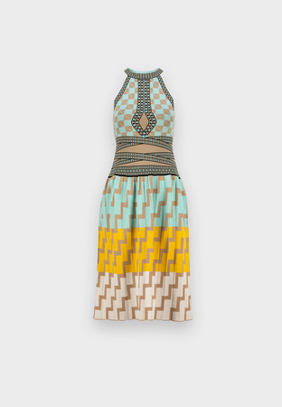 Dzianinowa sukienka w geometryczny wzór z turkusem