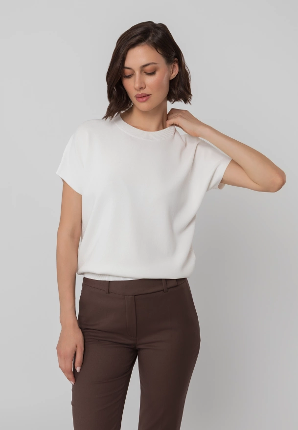 Ecru dzianinowa bluzka z wiskozą