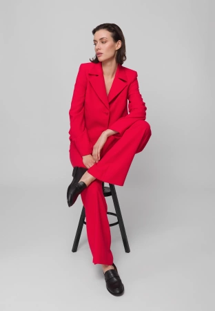 Czerwony pudełkowy żakiet