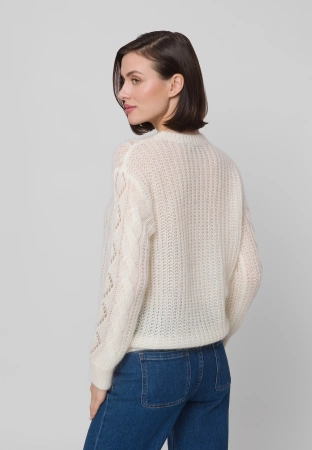 Ecru sweter z ażurowym splotem