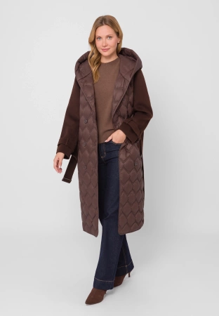 Brązowy pikowany płaszcz