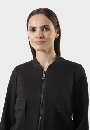 Dzianinowa bomberka z dużymi kieszeniami