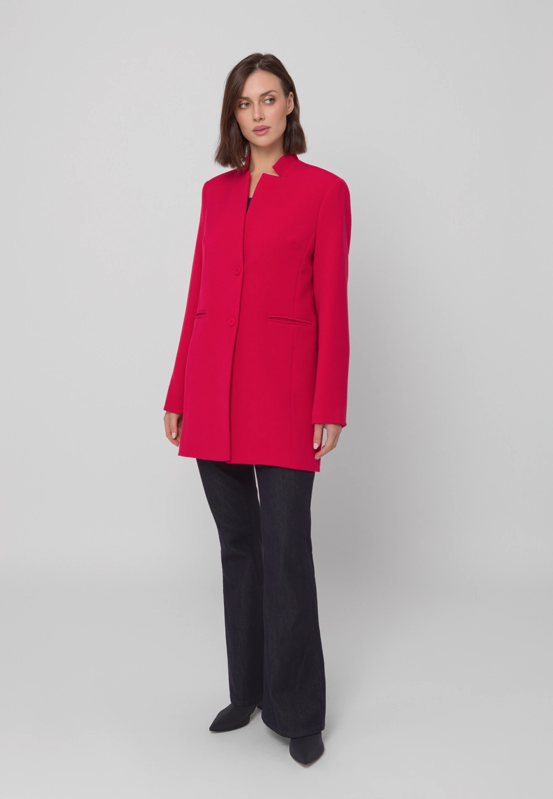 Krótki czerwony płaszcz z wiskozą