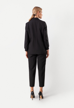 Elegancki czarny żakiet z mankietami