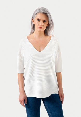 Biała bluzka oversize z prążkowanej dzianiny