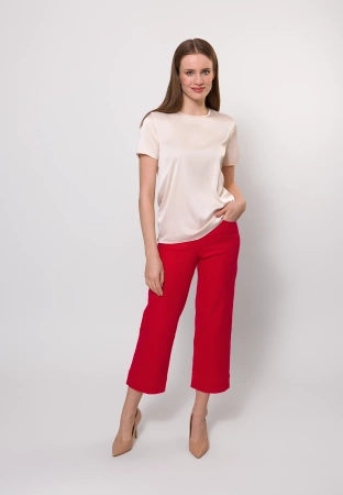 Satynowa bluzka z krótkim rękawem w kolorze ecru