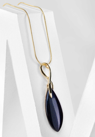 Naszyjnik z fioletową zawieszką