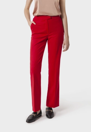 Proste spodnie w czerwonym kolorze