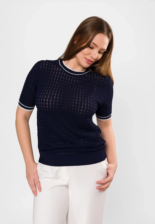 Granatowa bluzka o oryginalnej strukturze