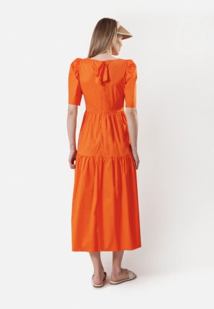 Pomarańczowa sukienka z wiązaniem