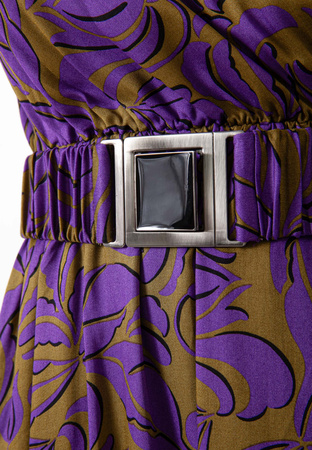 Długa sukienka z wiskozy z kopertowym dekoltem