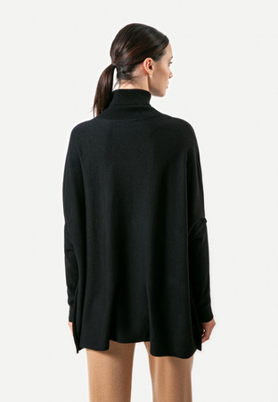 Czarna tunika z golfem