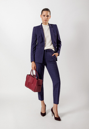 Fioletowy żakiet w delikatną kratę