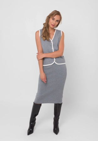 Szara dzianinowa spódnica