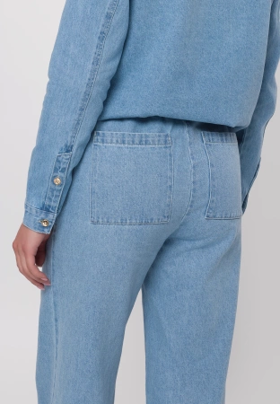 Jeansowe spodnie w gumkę z szeroką nogawką