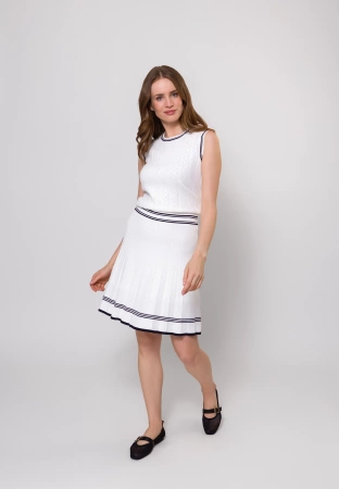 Ażurowa dzianina bez rękawów w kolorze ecru