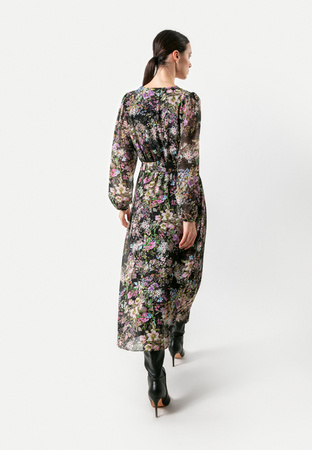 Długa sukienka w kwiaty