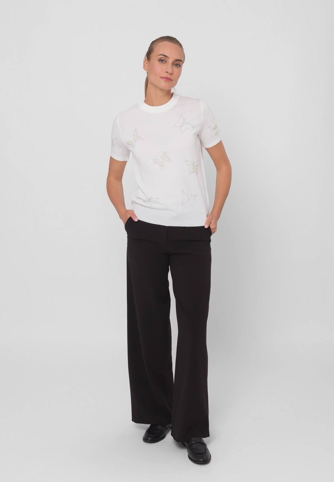 Ecru dzianinowa bluzka z motywem motyli