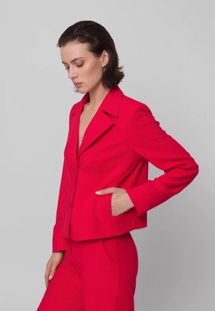 Czerwony pudełkowy żakiet
