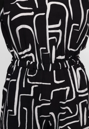 Czarno-biały kombinezon z wiskozy