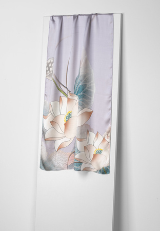 Jedwabny szal w kwiaty