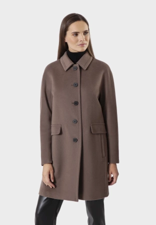 Brązowy wełniany płaszcz z kołnierzykiem