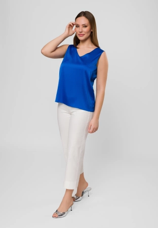 Szafirowy top na szerokich ramiączkach