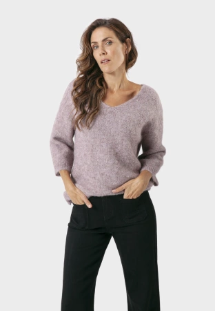 Sweter w serek z alpaką