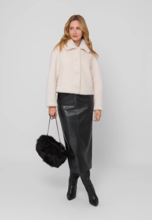 Czarna torebka mufka z naturalnego futra